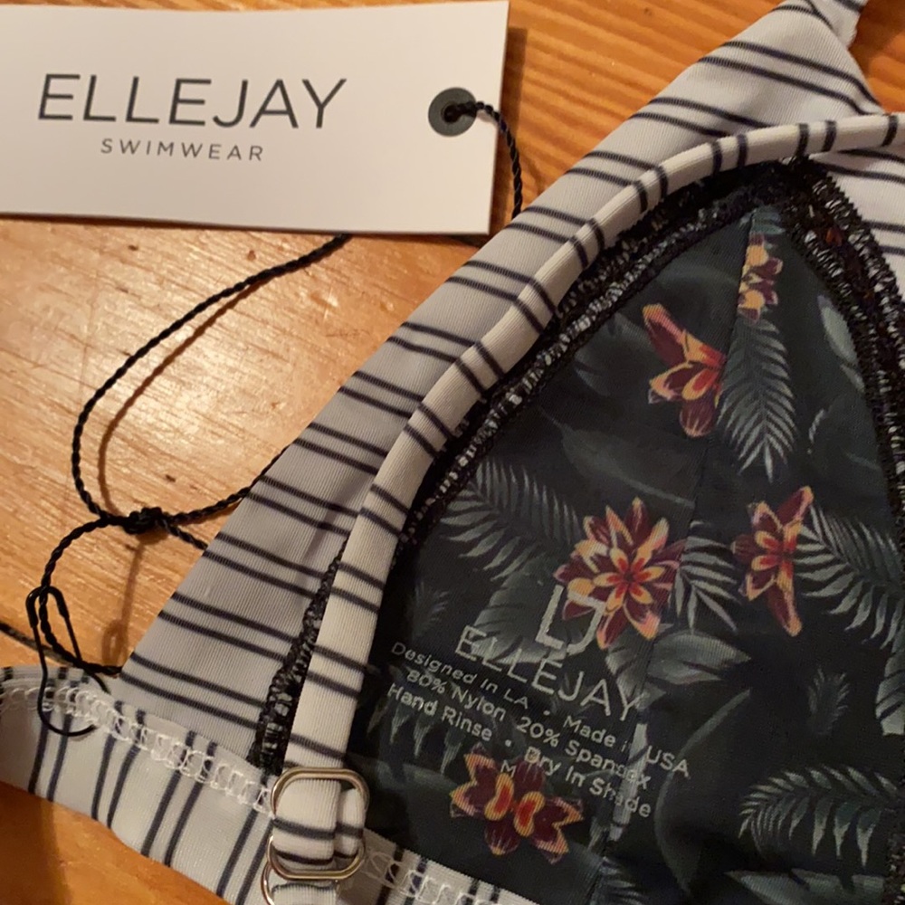 Ellejay Rosa Bralette Bikini Top - Picture 5 of 10